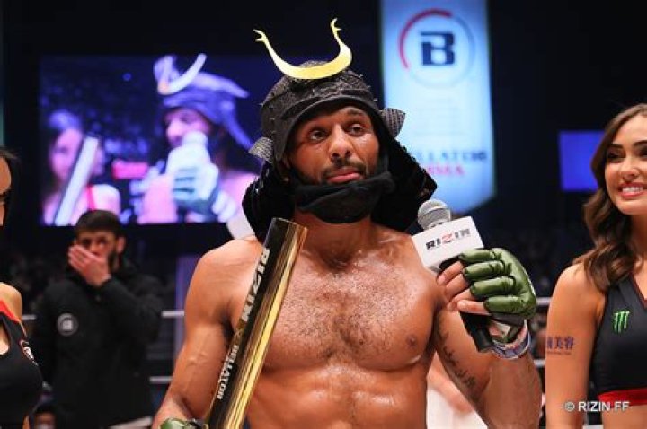 A. J. McKee biografía, edad, altura, esposo, net worth, familia