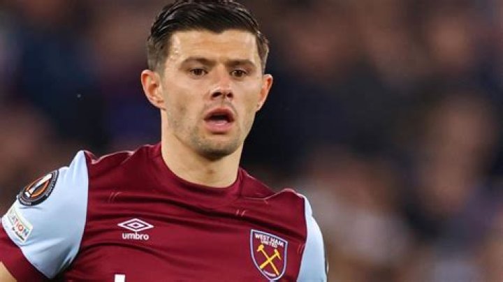 Aaron Cresswell Biography, Age, Height, Wife, Net Worth, Family