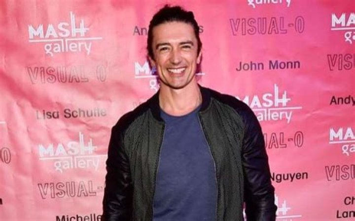 Adam Croasdell Biography, Age, Height, Wife, Net Worth, Family