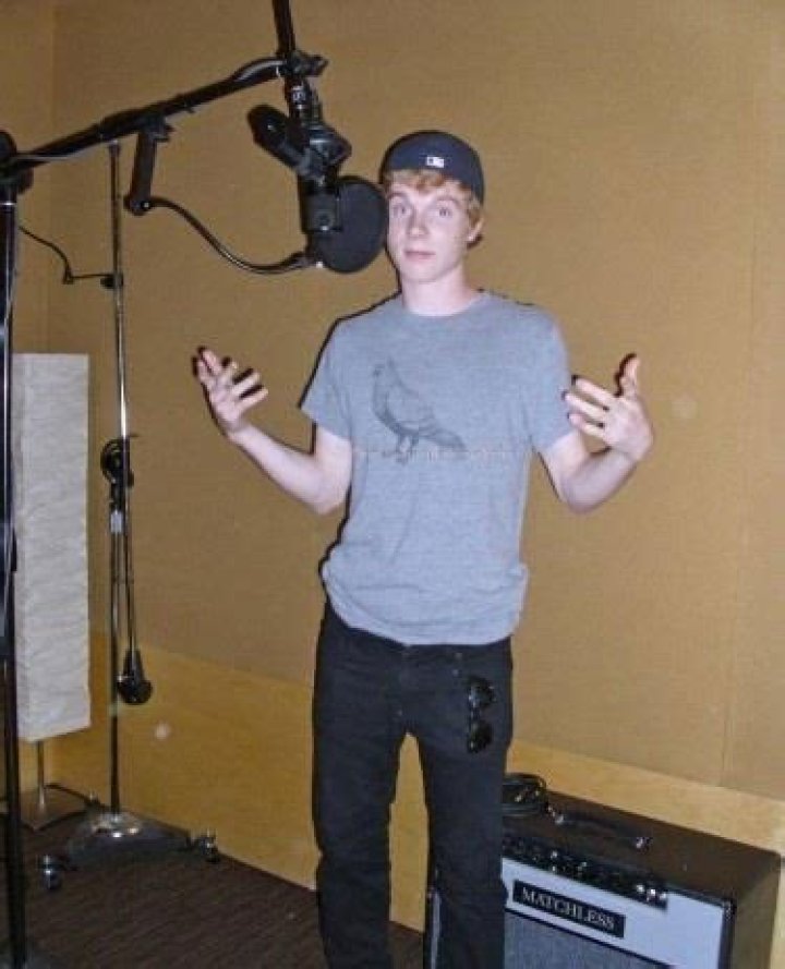 Adam Hicks biografía, edad, altura, esposo, net worth, familia