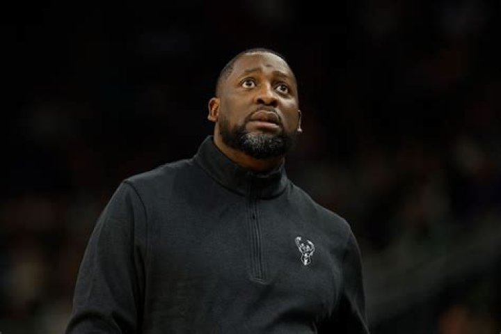 Adrian Griffin Biography, Age, Height, Wife, Net Worth, Family