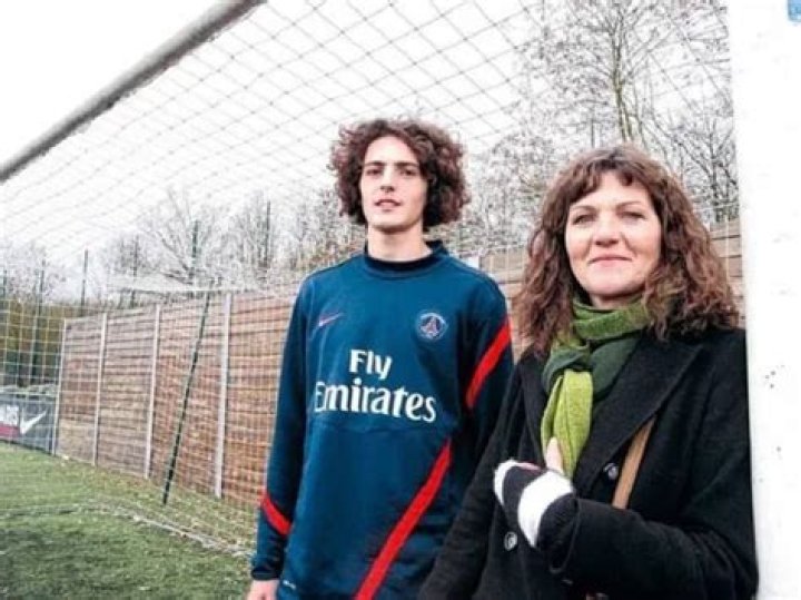 Adrien Rabiot Biography, Age, Height, Wife, Net Worth, Family