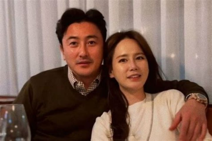 Ahn Jung-hwan Biography, Age, Height, Wife, Net Worth, Family