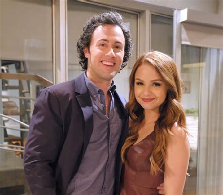 Aimee Carrero Biography, Age, Height, Husband, Net Worth, Family