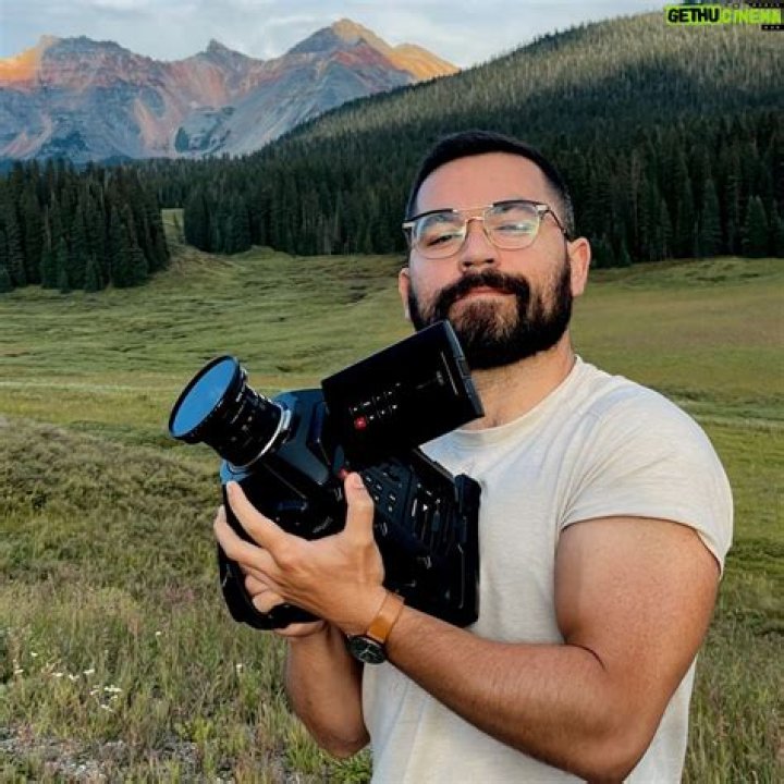 Alejandro Hernández Biography, Age, Height, Wife, Net Worth, Family