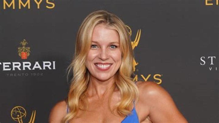 Alicia Leigh Willis Biography, Age, Height, Husband, Net Worth, Family