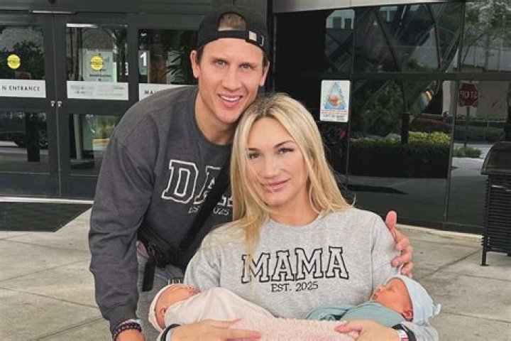 Amanda J. Hogan Biography, Age, Height, Husband, Net Worth, Family