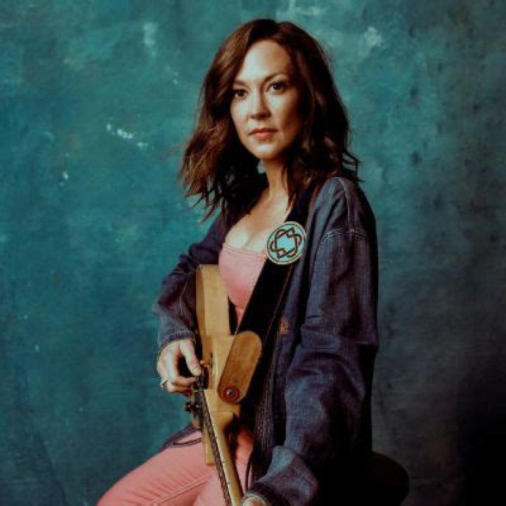 Amanda Shires Biography, Age, Height, Husband, Net Worth, Family