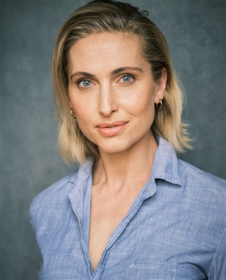 Analeis Lorig Biography, Age, Height, Husband, Net Worth, Family
