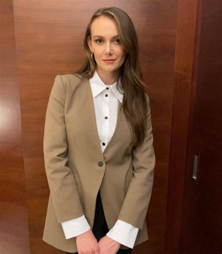 Andi Matichak Biography, Age, Height, Husband, Net Worth, Family