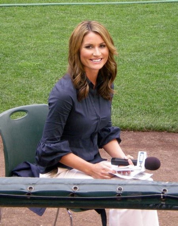 Angie Mentink Biography, Age, Height, Husband, Net Worth, Family