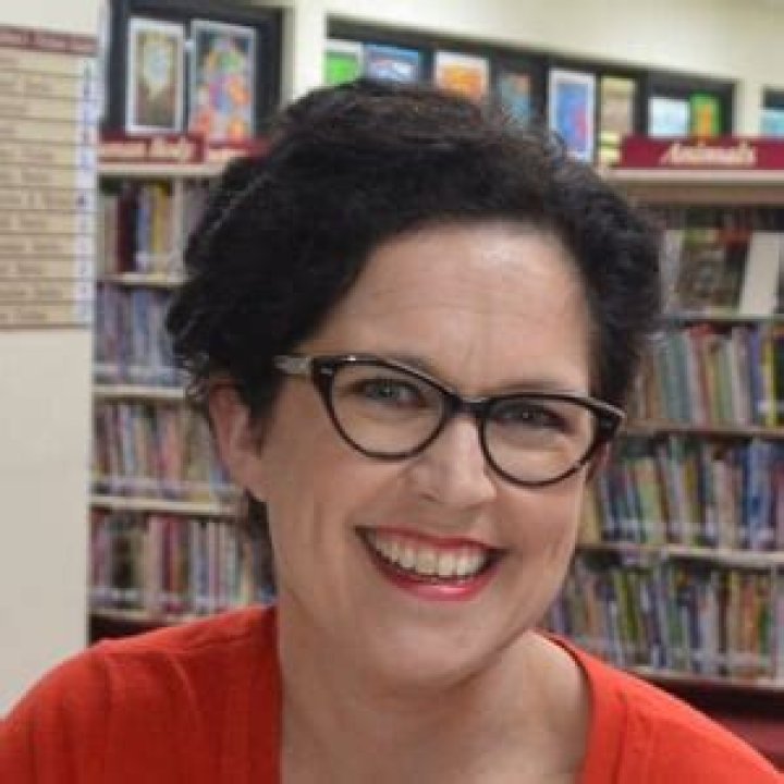 Annabel Crabb Biography, Age, Height, Husband, Net Worth, Family