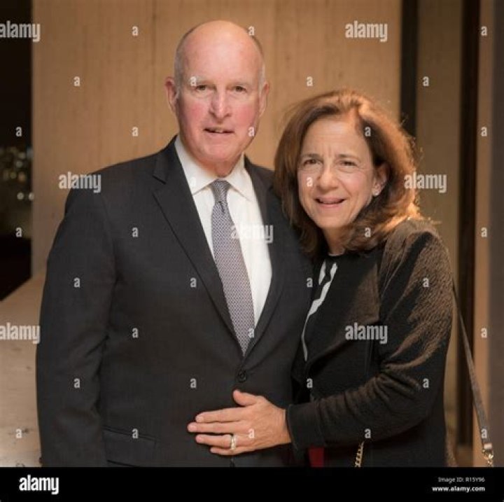 Anne Gust Brown Biography, Age, Height, Husband, Net Worth, Family