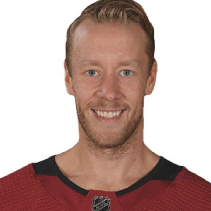 Antti Raanta Biography, Age, Height, Wife, Net Worth, Family