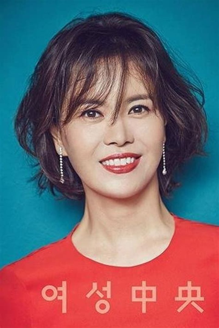 Baek Mi-kyung Biography, Age, Height, Husband, Net Worth, Family