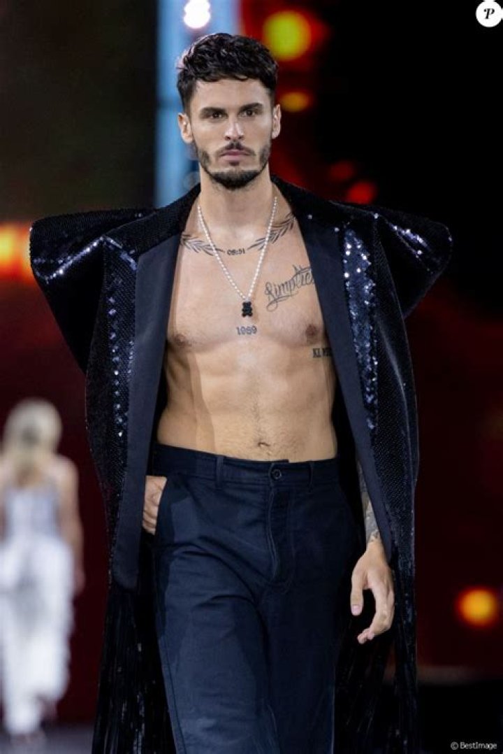 Baptiste Giabiconi biografía, edad, altura, esposo, net worth, familia