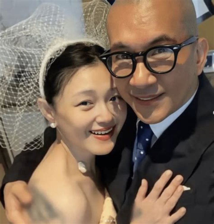 Barbie Hsu Biography, Age, Height, Husband, Net Worth, Family
