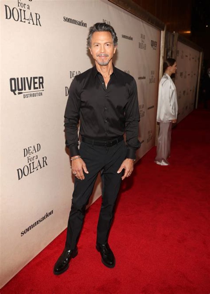 Benjamin Bratt Biography, Age, Height, Wife, Net Worth, Family