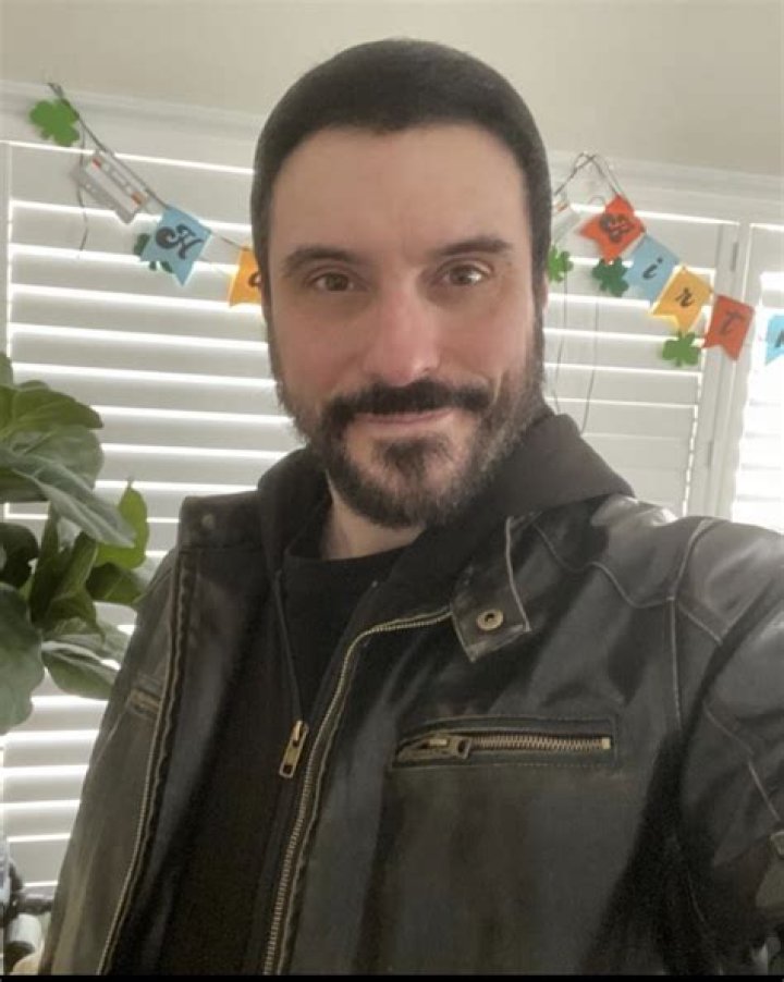 Benjamin Burnley biografía, edad, altura, esposo, net worth, familia