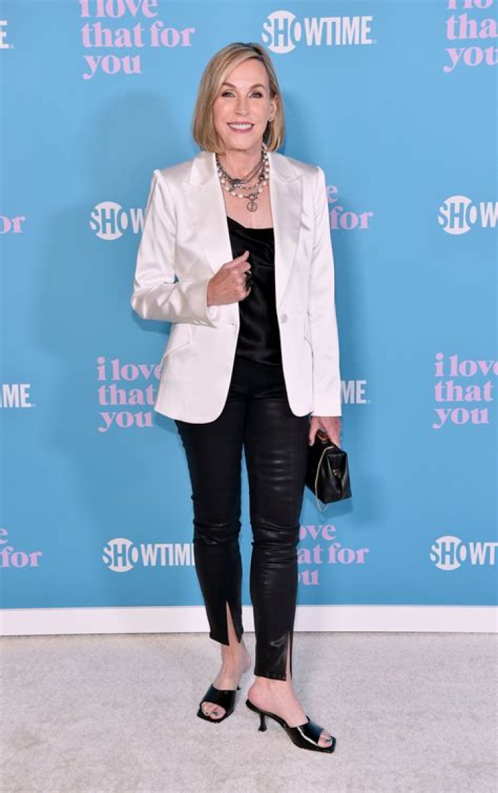 Bess Armstrong Biography, Age, Height, Husband, Net Worth, Family