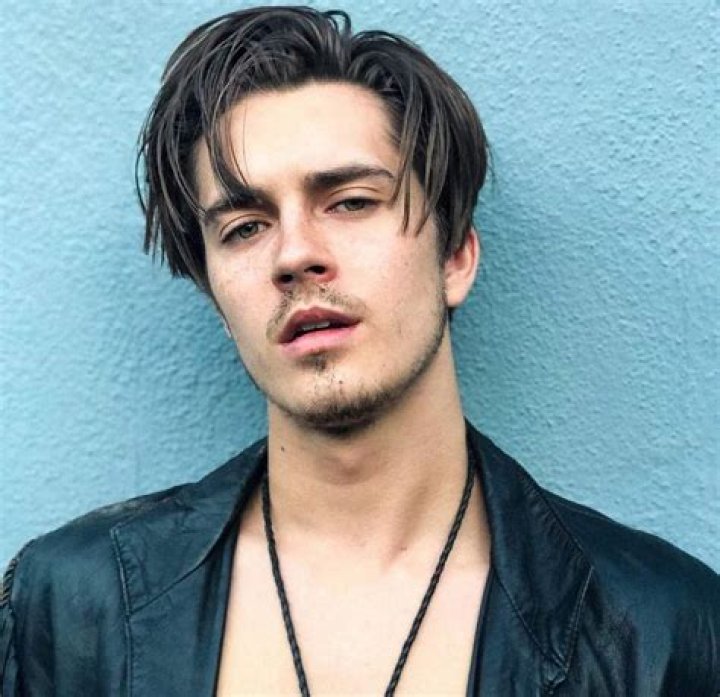 Billy Unger Biography, Age, Height, Wife, Net Worth, Family