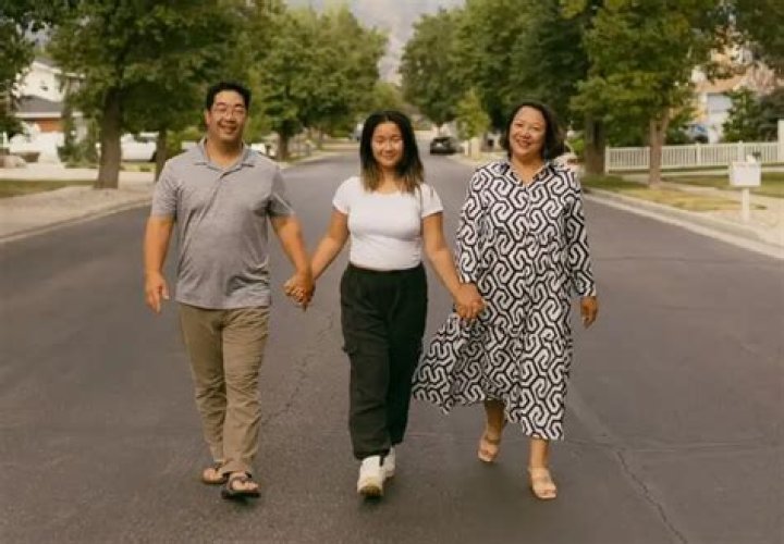 Bo Thao-Urabe Biography, Age, Height, Husband, Net Worth, Family