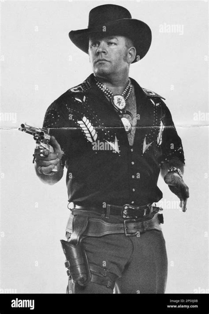 Bob Munden biografía, edad, altura, esposo, net worth, familia