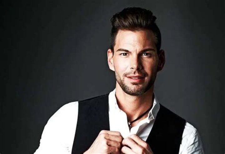 Bobby Tonelli Biography, Age, Height, Wife, Net Worth, Family