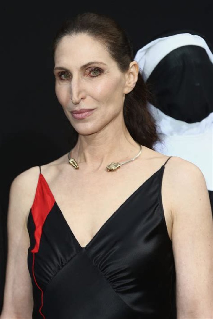 Bonnie Aarons Biography, Age, Height, Husband, Net Worth, Family