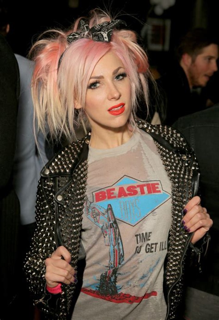 Bonnie McKee Biography, Age, Height, Husband, Net Worth, Family