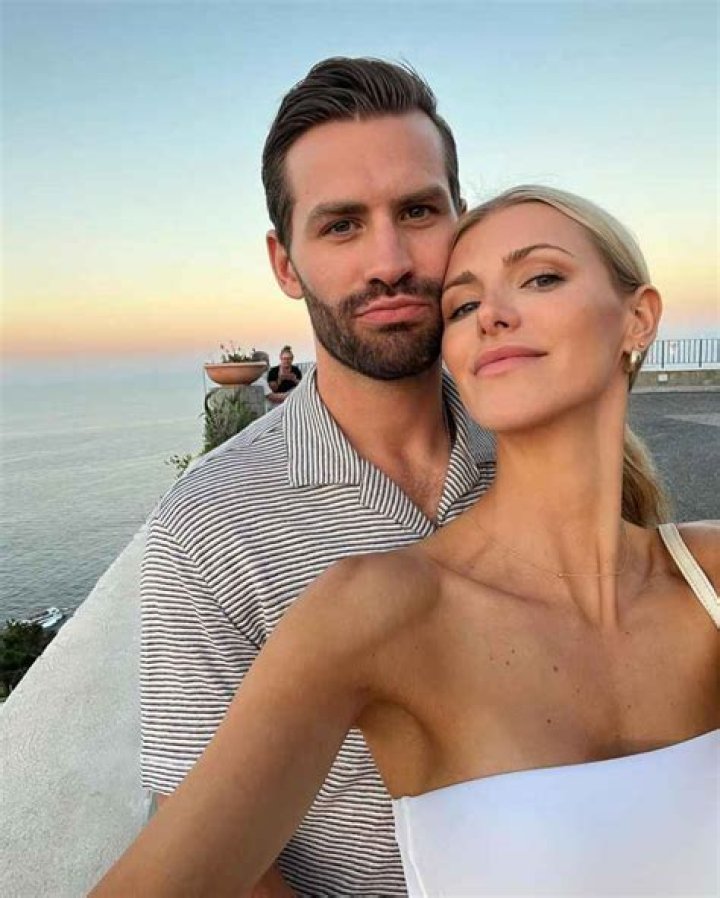 Boone Jenner Biography, Age, Height, Wife, Net Worth, Family