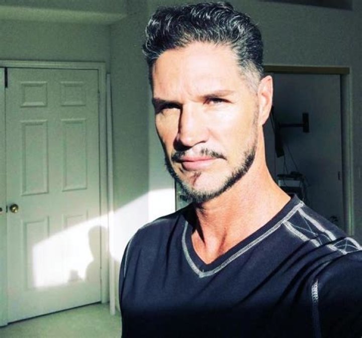 Brian Buzzini biografía, edad, altura, esposo, net worth, familia
