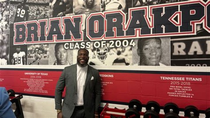 Brian Orakpo biografía, edad, altura, esposo, net worth, familia
