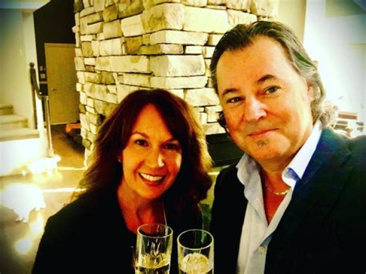 Bruce Guthro biografía, edad, altura, esposo, net worth, familia