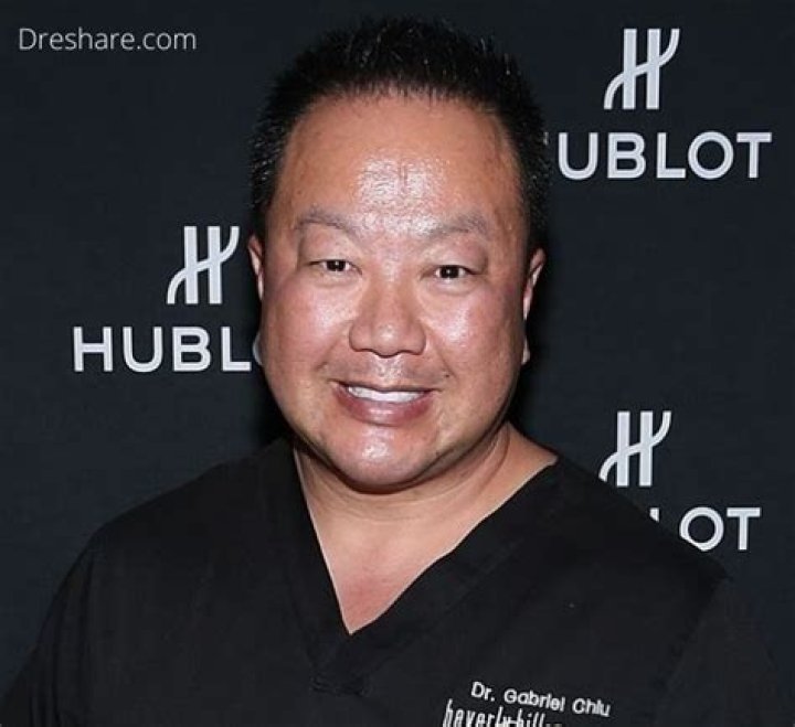 Calvin Cheng Biography, Age, Height, Wife, Net Worth, Family