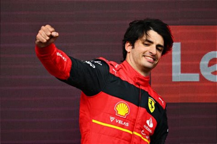 Carlos Sainz Biography, Age, Height, Wife, Net Worth, Family