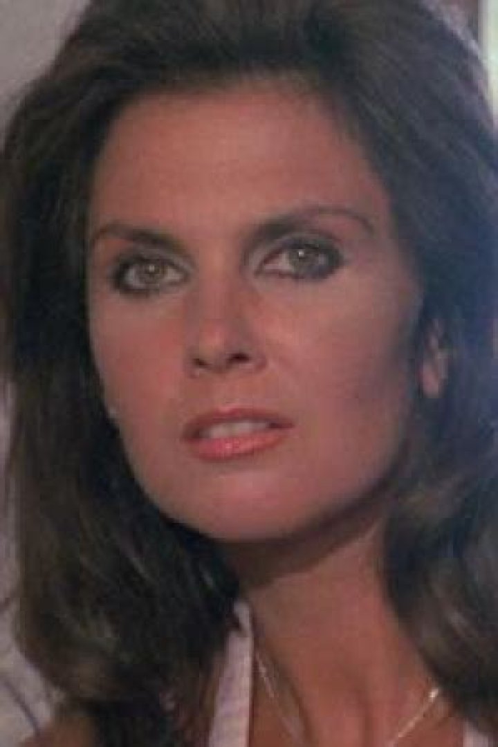 Caroline Munro Biography, Age, Height, Husband, Net Worth, Family