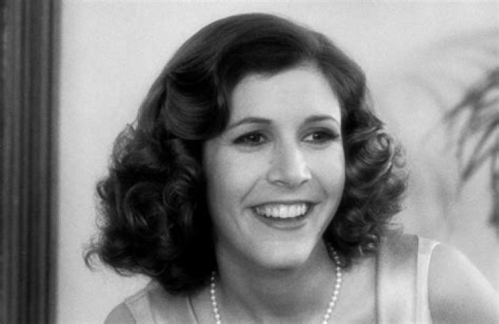 Carrie Fisher Biography, Age, Height, Husband, Net Worth, Family