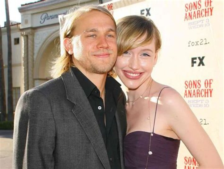 Charlie Hunnam Biography, Age, Height, Wife, Net Worth, Family