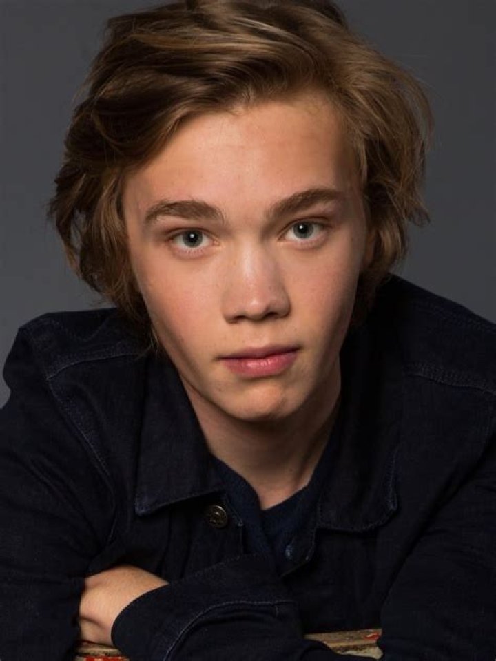 Charlie Plummer Biography, Age, Height, Wife, Net Worth, Family