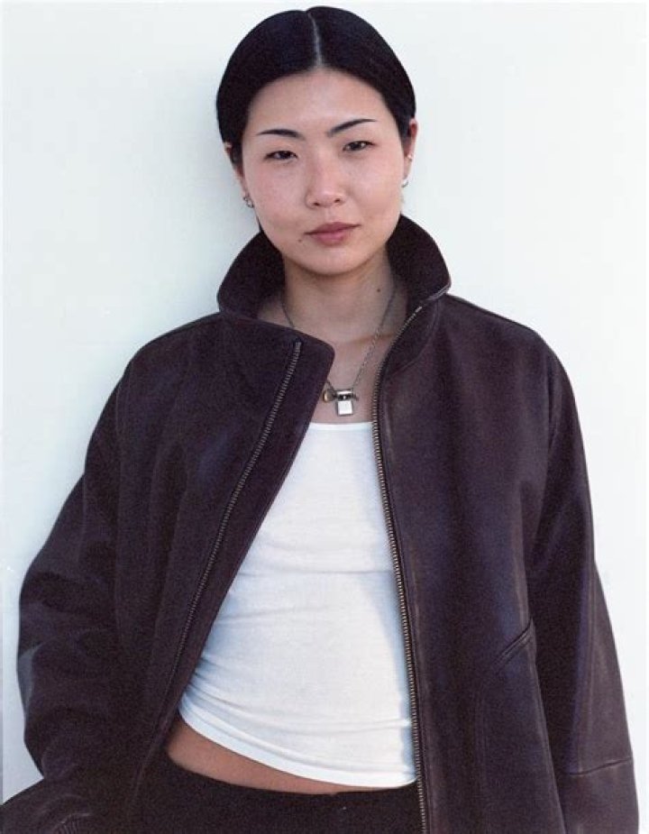 Chen Hong Biography, Age, Height, Husband, Net Worth, Family
