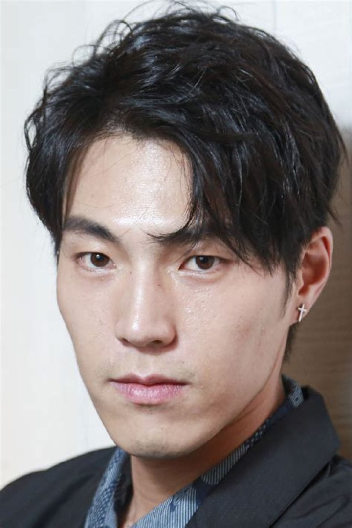 Chen-Kang Tang Biography, Age, Height, Wife, Net Worth, Family