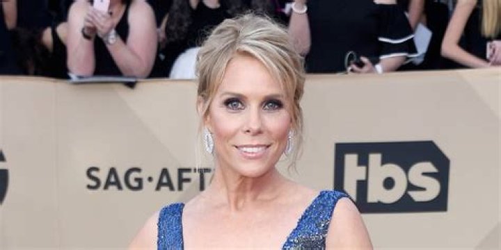 Cheryl Hines Biography, Age, Height, Husband, Net Worth, Family