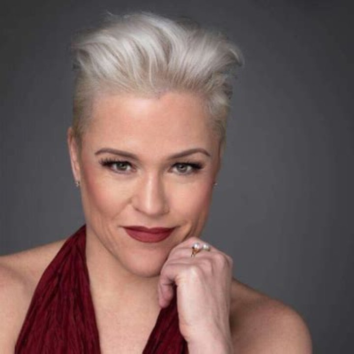 Christine Elise Biography, Age, Height, Husband, Net Worth, Family