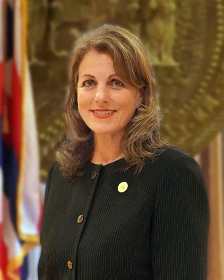 Clare E. Connors Biography, Age, Height, Husband, Net Worth, Family