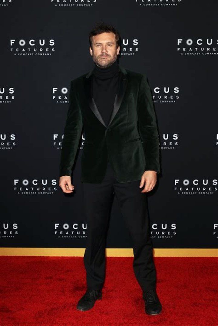 Clive Standen Biography, Age, Height, Wife, Net Worth, Family