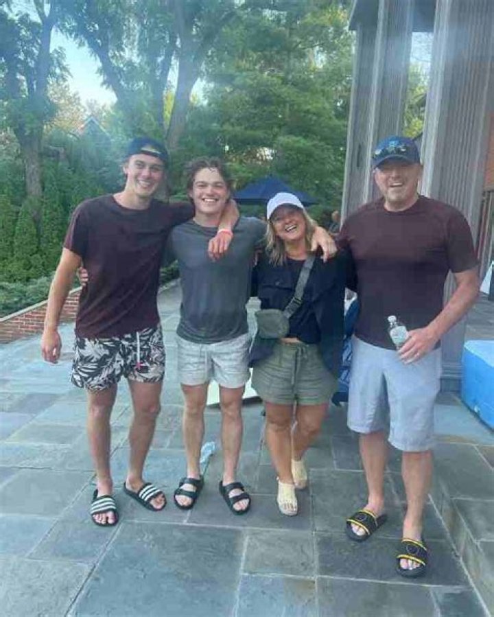 Cole Caufield Biography, Age, Height, Wife, Net Worth, Family