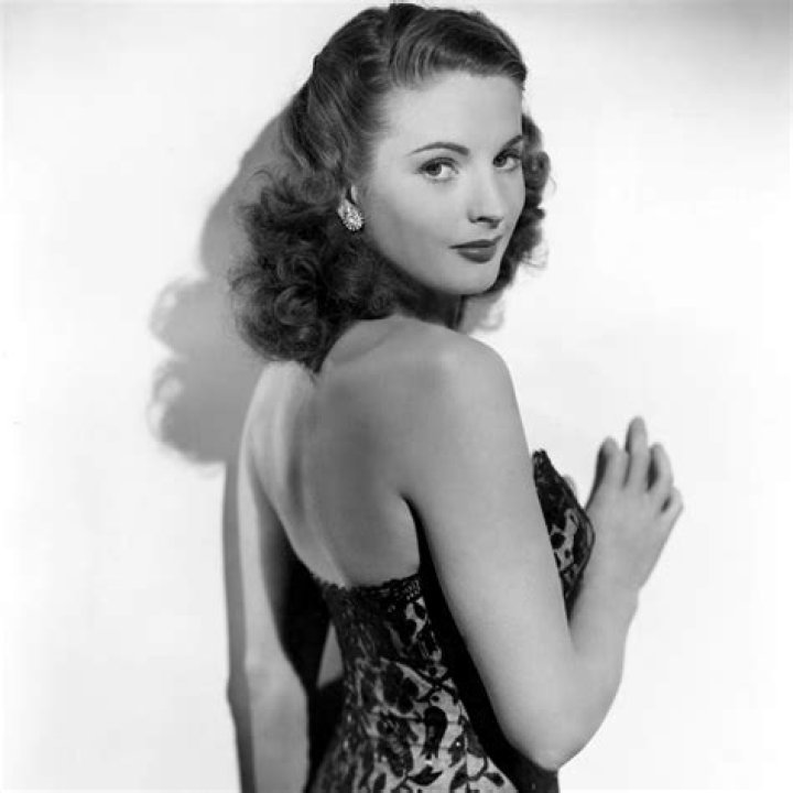Coleen Gray Biography, Age, Height, Husband, Net Worth, Family
