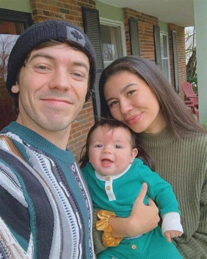 Connor Price Biography, Age, Height, Wife, Net Worth, Family