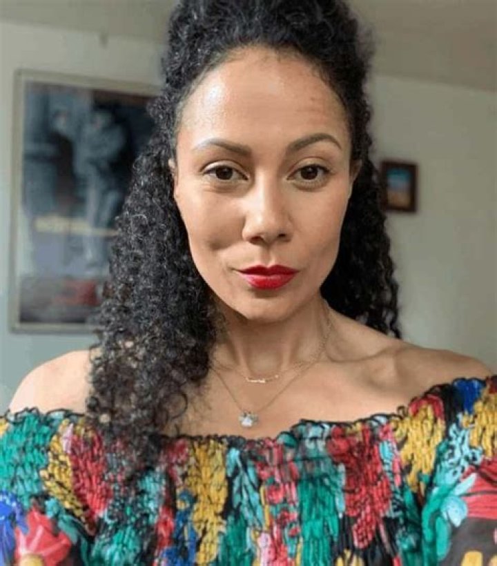 Crystal Balint Biography, Age, Height, Husband, Net Worth, Family